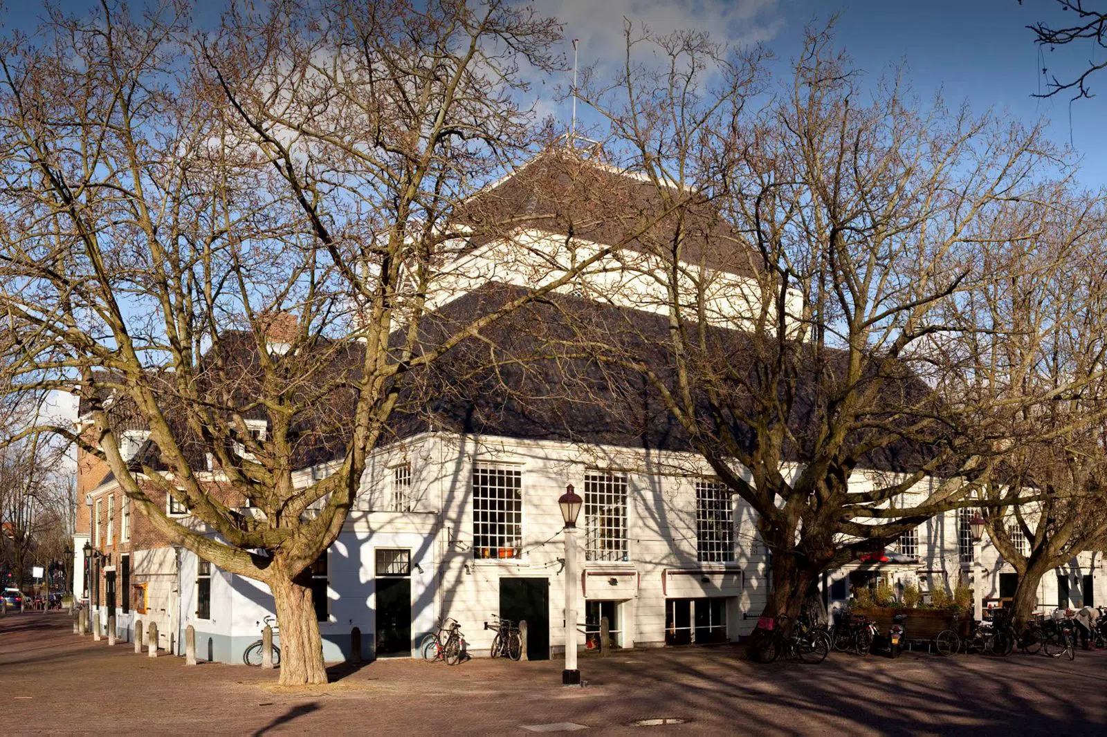 Walking Utrechtsestraat and Amstelveld in Amsterdam