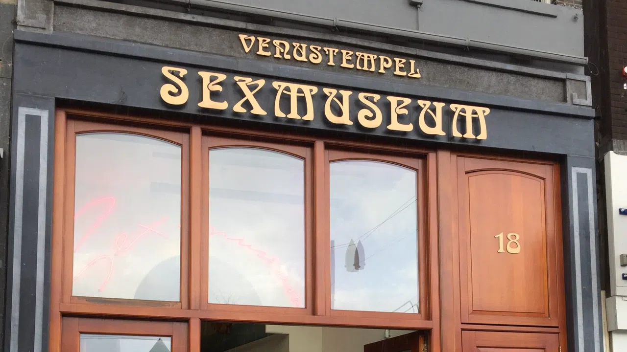 En oktobereftermiddag i Amsterdam inden for Venustempel