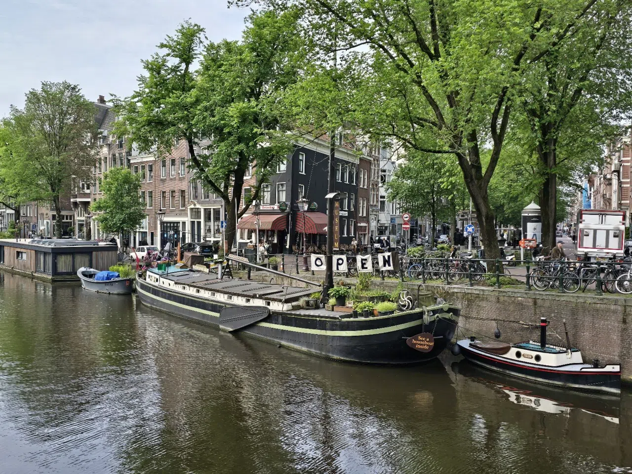 Amsterdam's Houseboat Families Who Never Left the Water